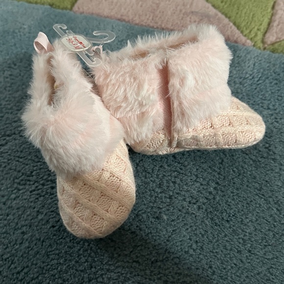 Stepping Stones Size 3 (6-9M) Baby Girl’s Pink Knit Slipper Boots - Picture 4 of 4